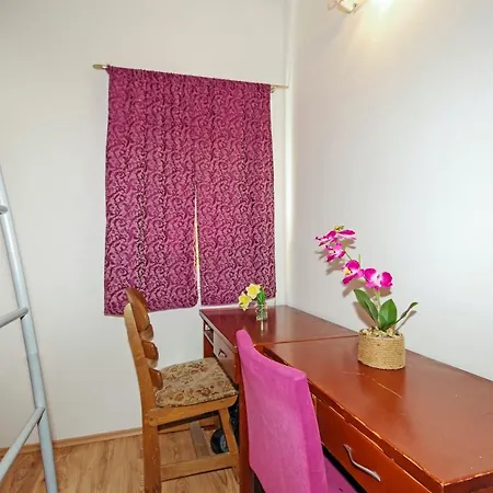 House Apartment *